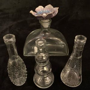 Set of 4 Glass Bottles & Flower Stopper